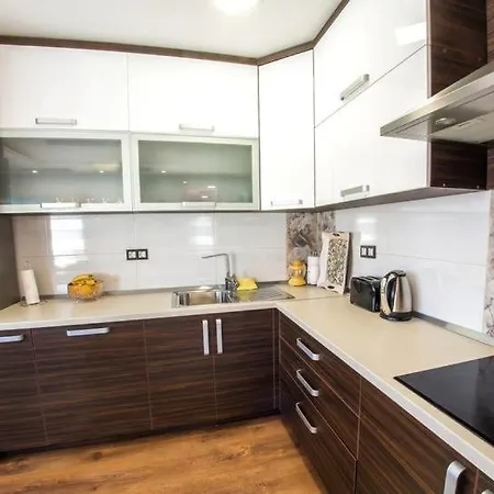 View דירה מוסטר